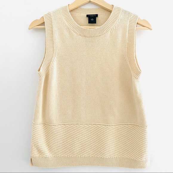 Ann Taylor sleeveless cream sweater size M